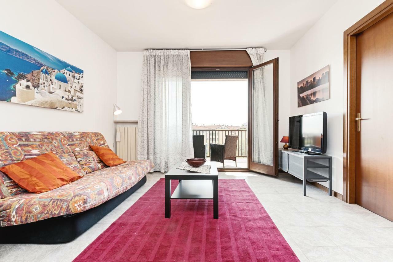 베로나 Colourful Flat Borgo Roma 아파트 외부 사진